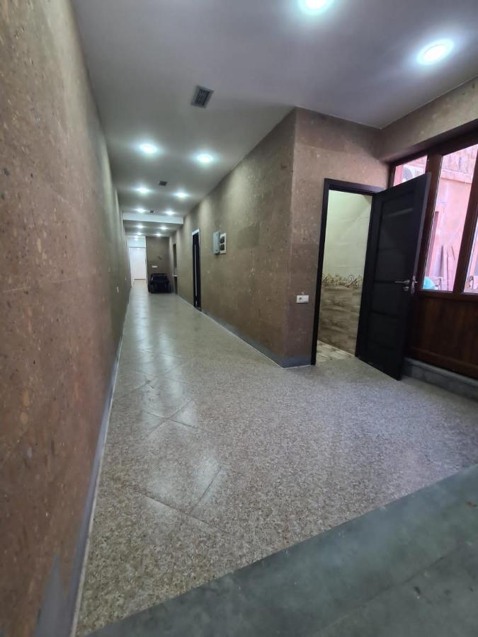 Aygestan Apartments 耶烈万 外观 照片