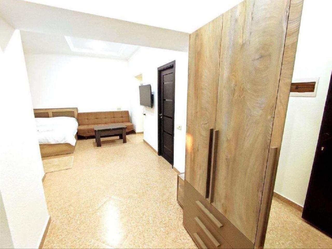 Aygestan Apartments 耶烈万 外观 照片